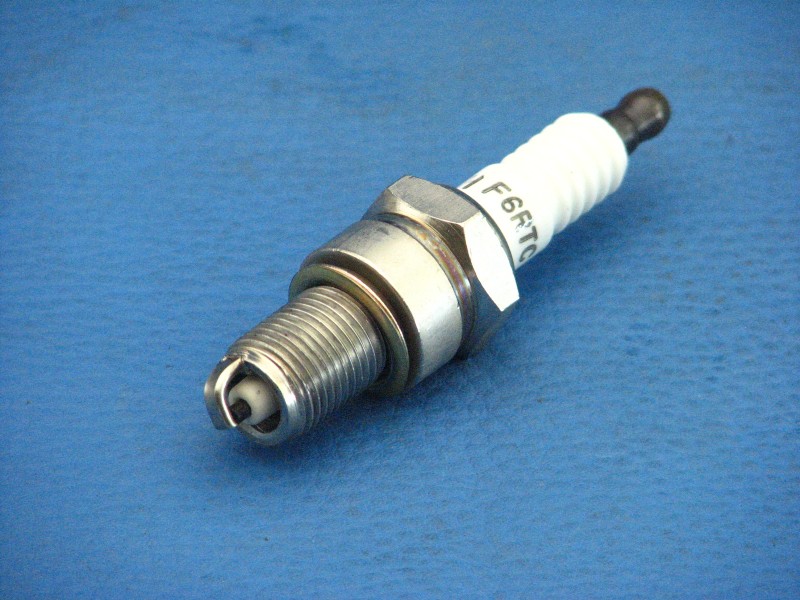 Zündkerze Rasenmäher Einhell BGPM 40 P